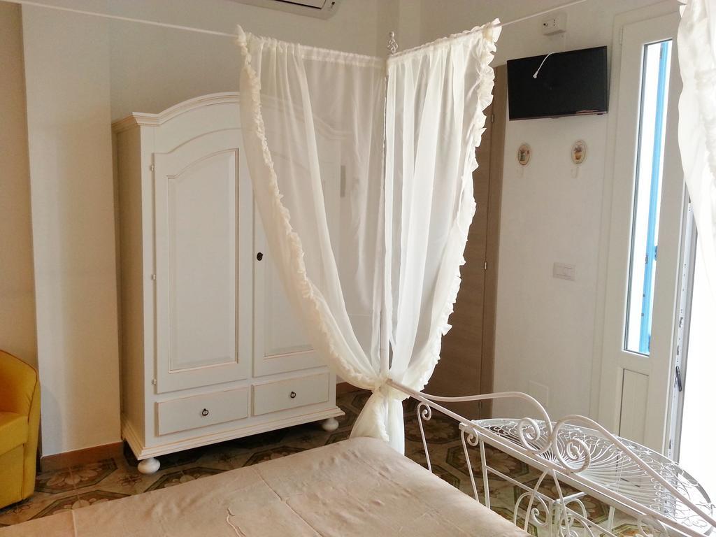 B&B Brezza Marina Torre Pali Стая снимка